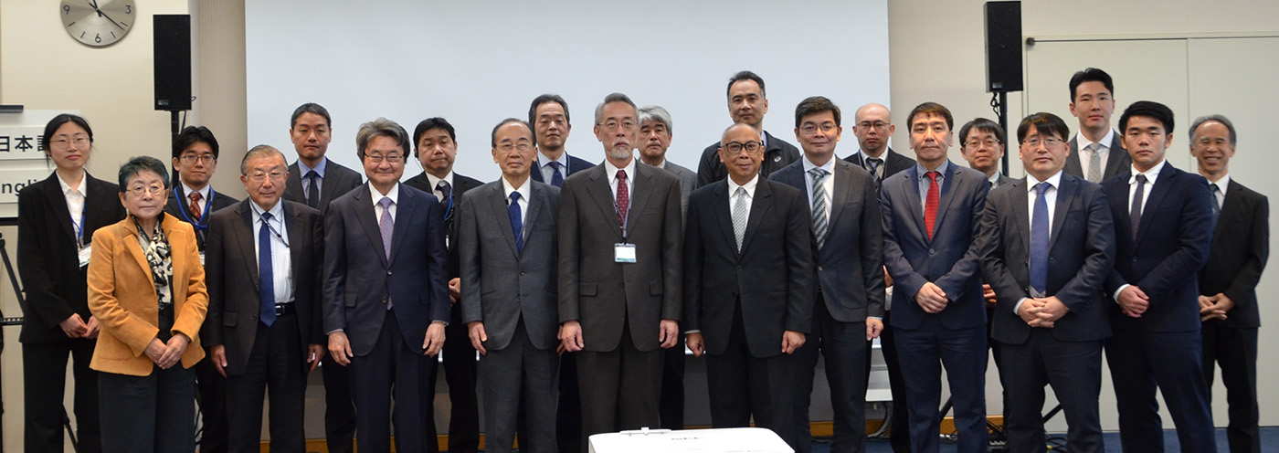 CDM�̎Q���ҁi�Ζʁj