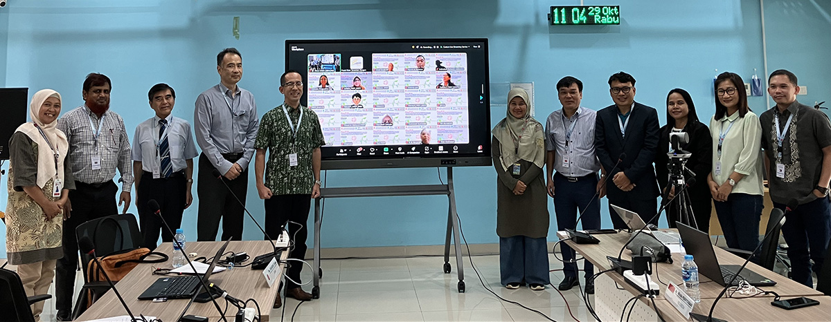 �I�[�v���E�F�r�i�[�̗l�q