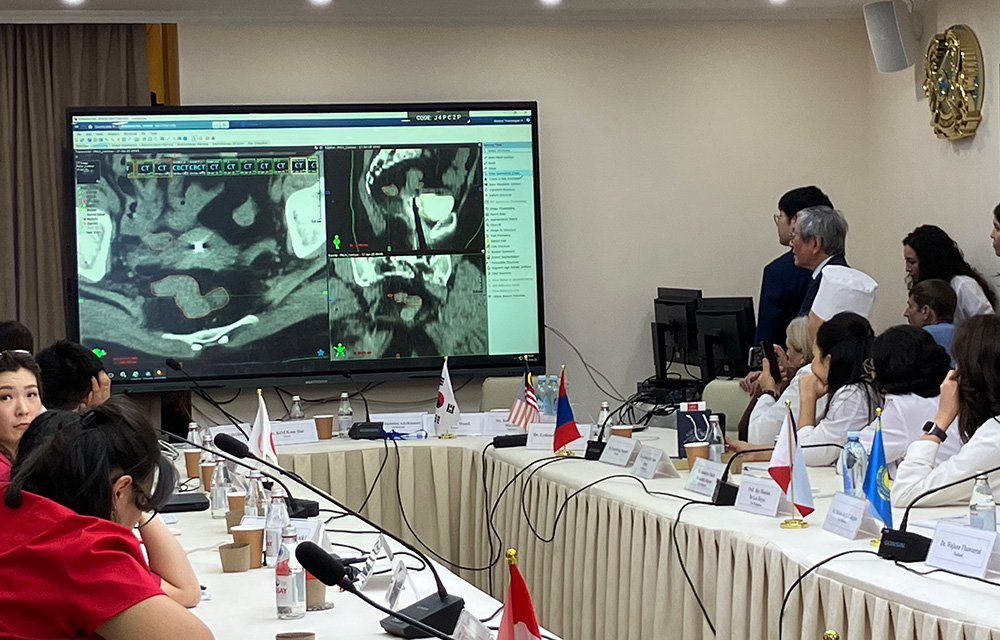 �n���Y�I���g���[�j���O�̗l�q