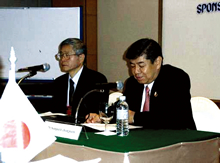 オープニングの様子　Somporn Chongkum氏と小佐古氏